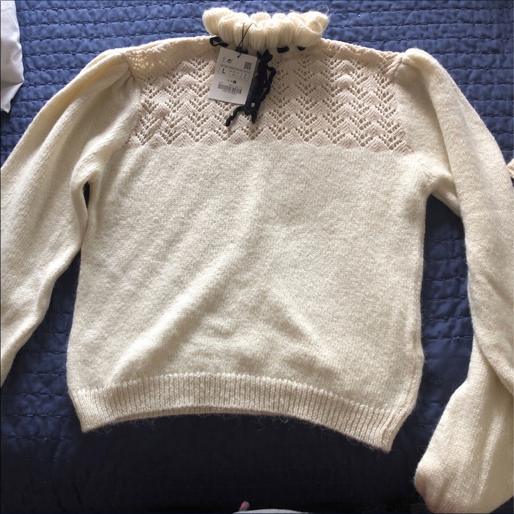 Zara- Bow Knit Sweater